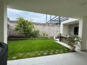 Casa en venta con Roof Garden y excedente de terreno,...