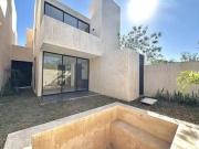 casa en venta con roof top y alberca al norte de merida...