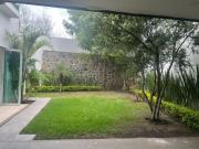 CASA EN VENTA CON TERRAZA Y ACABADOS DE LUJO, AL NORTE...