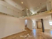 Casa en VENTA con Terraza y Cuarto de Servicio. ¡Vive en...