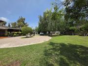CASA EN VENTA CON UN GRAN TERRENO EN JURICA CAMPESTRE!