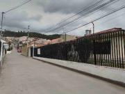 Amplia casa en la ciudadela Barzallo, con un terreno de...