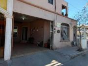 Casa en venta con una Terraza y Cuatro Recamaras en Col....