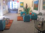 CASA EN VENTA CON USO DE SUELO COMERCIAL Y HABITACIONAL...