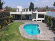 ¡CASA EN VENTA CON USO DE SUELO MIXTO – EXCELENTE...