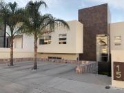 Casa en Venta con vista a cañada en Privada Mision San...