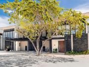 Casa en venta con vista al campo de golf en Amanha,...