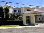 CASA EN VENTA CON VISTA AL CAMPO DE GOLF JURIQUILLA