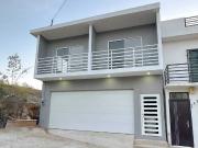 CASA EN VENTA CON VISTA AL PUERTO DE ENSENADA