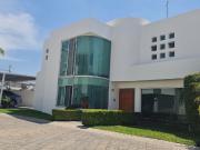 Casa en venta con vista en privada Cumbres del Mirador...