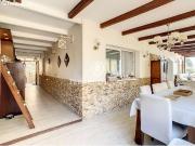 Casa en venta con vistas al mar y licencia turística