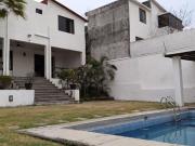 CASA EN VENTA CON VISTAS ESPECTACULARES EN LOMAS DE TRUJILLO