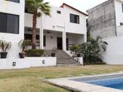 Casa en Venta con Vistas Espectaculares en Lomas de...