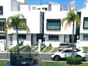 CASA EN VENTA CONDOMINIO CON ALBERCA EN EL MARQUES QUERETARO