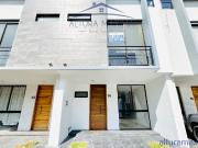 Casa en Venta Condominio en Lomas de Zapopan Punta Norte