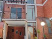 Propiedad en venta con 976m2T Calle Los Álamos y Av....