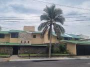 CASA EN VENTA COSTA DE ORO EXCELENTE LUGAR PARA VIVIR