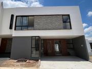 Casa en venta coto Alicante, Capital Norte, Zapopan, Jal Casa en venta coto Alicante, Capital Norte, Zapopan, Jal
