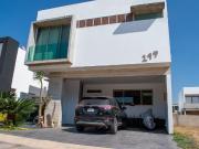 CASA EN VENTA COTO PROVENZA