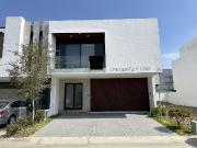 Casa en Venta, Coto Punto Sur, Tlajomulco de Zúñiga, Jalisco