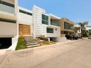 Casa en Venta Coto Villa Verona de Lujo, Zona Andares,...