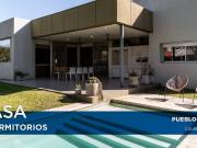 CASA EN VENTA COUNTRY LA BAHÍA PUEBLO ESTHER