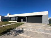 Casa en venta Country La Cascada planta baja 4 dormitorios