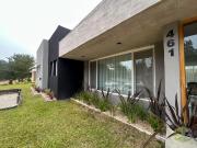Casa en Venta. Cuatro Dormitorios. Pileta