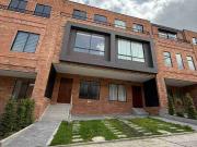 CASA EN VENTA CUENCA WAYRA PLAZA