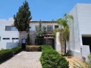 Casa en Venta Cumbres del Lago Juriquilla con estudio...