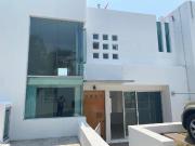 CASA EN VENTA CUMBRES DEL MIRADOR QUERETARO