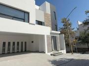 CASA EN VENTA CUMBRES ELITE CASA EN VENTA CUMBRES ELITE