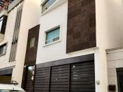 CASA EN VENTA CUMBRES ELITE EN CIMA DEL BOSQUE