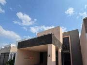 CASA EN VENTA DE 150M2 DE CONTRUCCIÓN CON 3 RECÁMARAS EN...