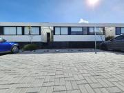 CASA EN VENTA DE 1 PISO EN ZIBATA, RESERVA HAI, 3...