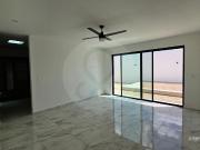 CASA EN VENTA DE 1 PLANTA CON 4 REC?MARAS