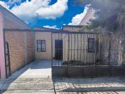 Casa en venta de 1 planta en excelentes condiciones,...
