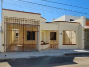 Casa en venta de 1 planta, remodelada en Francisco de...