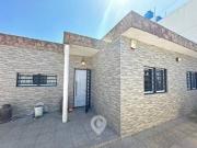 Casa en Venta de 2 dorm escritorio, lavadero, garaje...