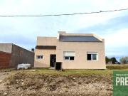 Casa en venta de 2 dormitorios c/ cochera en 17 de Mayo
