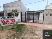 Casa en venta de 2 dormitorios c/ cochera en...