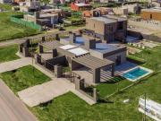 Casa en venta de 2 dormitorios c/cochera y pileta en...