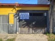 Casa en VENTA, de 2 dormitorios con PATIO y cochera,...