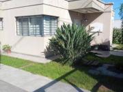Casa en venta de 2 dormitorios, gran parque y cochera...