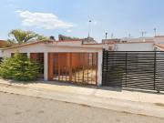 Casa en Venta de 2 niveles, Cimatario, Qro