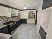 Casa en venta de 2 niveles y 4 habitaciones en Mérida,...