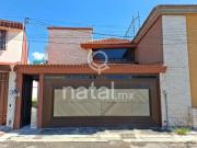 Casa en venta de 301 m2 de terreno, de 3 recámaras, 3...