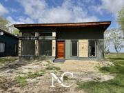 Casa en venta de 3 ambientes a estrenar de categoria,...