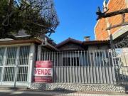 Casa en venta de 3 ambientes con jardin, quincho,...