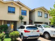 Casa En Venta De 3 Dorm. En Huechuraba